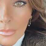 Sónia Araújo Instagram - “Blue Monday” , será que existe mesmo?