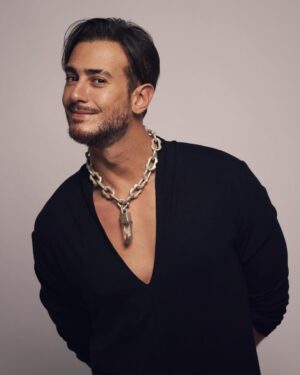 Saad Lamjarred Instagram - "CHANGE IS
HARD AT FIRST, MESSY IN THE MIDDLE AND GORGEOUS
AT THE END." #saadlamjarred1 #الله_ينصر_سيدنا #saadlamjarred #love_my_fans_forever_and_ever #love_my_parents_forever_and_ever @zackary.art