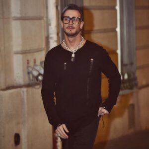 Saad Lamjarred Instagram - The secret of great style is to feel good in what you wear 🖤 #saadlamjarred1 #الله_ينصر_سيدنا #saadlamjarred #love_my_fans_forever_and_ever #love_my_parents_forever_and_ever @ranifawazofficial
