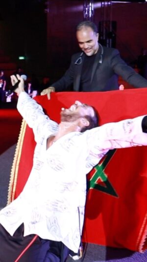 Saad Lamjarred Instagram - هد الفديو كان جاهزا قبل المباراة ، فضلت انني نشاركو معكم بعد هذا الفوز الساحق لأسودنا ، ربي كبير و الفرحة مقادانا و بزااااااااااااف ا عباد الله 🇲🇦🇲🇦🇲🇦🇲🇦🇲🇦🇲🇦#الله_ينصر_سيدنا 🇲🇦🇲🇦🇲🇦🇲🇦🇲🇦#love_my_fans_forever_and_ever #مبروك_اسود_الاطلس 🇲🇦🇲🇦🇲🇦 @kassidystudio @kassidyprod 🇲🇦🇲🇦🇲🇦🇲🇦🇲🇦🇲🇦