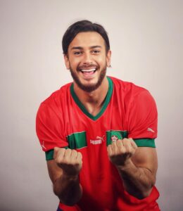 Saad Lamjarred Instagram - مبروك اسود الاطلس ، فرحة كبيرة يعجز اللسان عن وصفها ، الله يفرحكم . #الله_ينصر_سيدنا #saadlamjarred1 #saadlamjarred #الله_الوطن_الملك #love_my_fans_forever_and_ever #love_my_parents_forever_and_ever @bachir.abdou.lamjarred