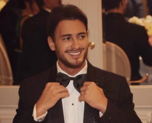 Saad Lamjarred Instagram - شكرا  للعائلة والاحباب في المغرب العزيز و لكل من هنأنا و للمتتبعين و الفانز الغاليين من كل انحاء العالم  بدون استثناء . 
شكرا لكل من حضر وشاركنا فرحتنا و كذلك لمن لم يسعفنا الحظ بحضورهم في هذه المناسبة .
امنيتي ان اصافح كل محب اينما وجد لاعبر لكم عن شكري و عن امتناني على الدعم الموصول .

جعل الله ايامكم كلها فرحا وسرورا وسعادة . #الله_يبارك_فعمر_سيدي #الله_ينصر_سيدنا #saadlamjarred1 ##love_my_fans_forever_and_ever #love_my_parents_forever_and_ever @zackary.art