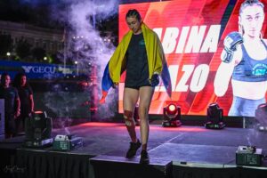Sabina Mazo Instagram - Ese momento de ir hacia el octágono es muy emocionante. Difícil de describir pero sin duda muy único. 

(La cuarta foto es mi favorita y la tuya!?) 

-
That moment of walking to the cage is so unique. It’s a lot of emotions and sensations at the same time. 

(My favorite is the fourth one and yours!?)
@lfafighting #lfa164