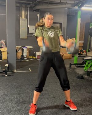 Sabina Mazo Instagram - Shoutout to my badass sponsor @rokfit 

I looked on point in fight camp because of you guys. 

They have new collection coming soon. 

(The best audio is from the second video 🤣 @pieralafiera and @jacqueline.cavalcanti )