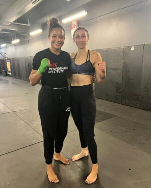 Sabina Mazo Instagram - 3 weeks for my title fight! 
Building and sharpening Sabina mazo the new LFA flyweight champion. 🏆🙏🏼❤️‍🔥

Faltan 3 semanas para mi pelea por cinturón. Estoy puliendo los últimos detalles para salir como la nueva campeona de LFA del peso mosca. 😁🏆 este próximo 4 de agosto.