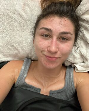 Sabina Mazo Instagram - 3 weeks for my title fight! 
Building and sharpening Sabina mazo the new LFA flyweight champion. 🏆🙏🏼❤️‍🔥

Faltan 3 semanas para mi pelea por cinturón. Estoy puliendo los últimos detalles para salir como la nueva campeona de LFA del peso mosca. 😁🏆 este próximo 4 de agosto.