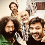 Sachin Sanghvi Instagram - We ..... Can't take selfies, Don't care about looks, Dont know social media much, BUT Just wanted to share the joy of working in a pack #bhediya #bhediya🐺 #musicteam @ericpillai @jigarsaraiya @amitabhbhattacharyaofficial @boloydoloi @amarkaushik @maddockfilms #kunalsharma #anuj #vipasha #himanshu #akshay #backgroundscore #bollywood