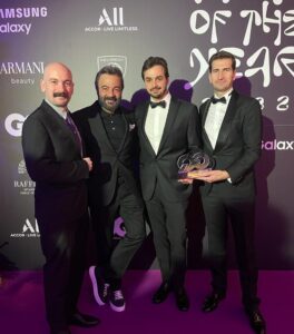 Sadri Alışık Instagram - GQ Türkiye 2022 Ödüllerinden📷 Yılın Göz Alıcı Başarı Ödülü AMADEUS. Emeği geçen herkese sonsuz teşekkürler🙏🎭 @amadeussahnede @sakm_online @piuent @gqturkiye