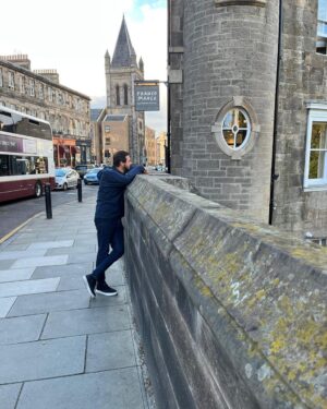 Sadri Alışık Instagram - Memories 08.22 🎭📸 #edinburgh #london #tb🔙