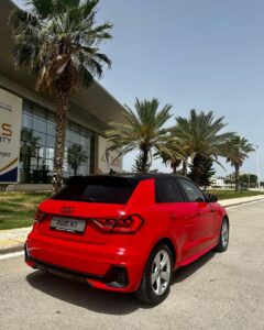 Sadri Skander Instagram - Ce soir c’est Nouvelle Audi A1 S-Line 🇹🇳 💰Prix à partir de : 118 000 DT 💰Prix du modèle essayé S Line : 130 000 DT