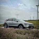 Sadri Skander Instagram - Une hybride de plus sur le marché 🇹🇳♻️ Je vous présente la nouvelle Kia Niro, belle, économique et propre. Prix : à partir de 139 980 DT, autonomie, détails en stories Tunisia