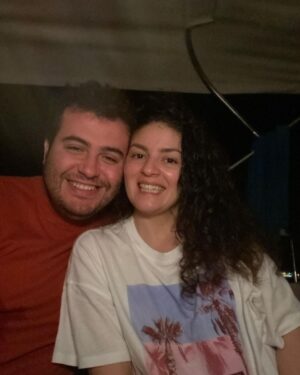 Safa Sarı Instagram - ❤️❤️❤️Benim güzel karıcım , biricik eşim , dostum sırdaşım , en iyi arkadaşım … iyi ki doğdun iyi ki varsın, iyi ki benimle evlendin .hayatının en güzel yaşlarına benim yanımda bastığın için sana çok teşekkür ederim . 🎉🎊🎉🎊🎉❤️❤️❤️