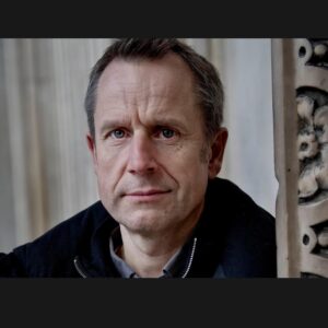 Saffron Burrows Instagram - This beautiful man #jeremyhardy has died. I met him in the 90’s at the Hackney Empire and was smitten for always. I will miss him endlessly.  We all loved you Jeremy. The last time I saw you you managed to make me laugh in new, wondrous ways. Thank you for your brilliance and your love.