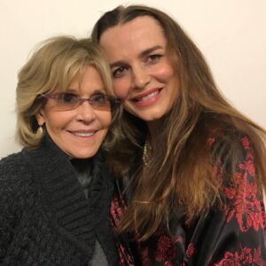 Saffron Burrows Instagram - wonderful @janefonda came to see me @thewallisbh #JackieUnveiled 
#Repost  @janefonda . . .
@saffronburrows_ after her one-woman play (riveting) Jackie Unveiled @thewallisbh