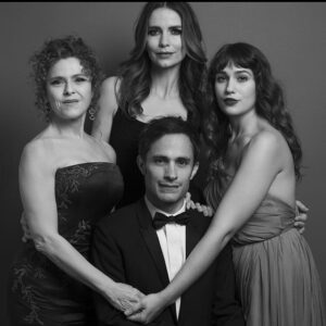 Saffron Burrows Instagram - after... @goldenglobes @mitjamazon @inezandvinoodh 