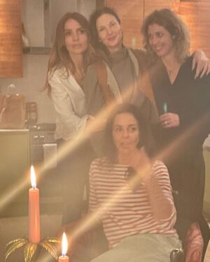 Saffron Burrows Instagram - It’s my Birthday ! Did this shoot, London style - Thank you wonderful @kaymontano my friend since I was 16💄 @chanelofficial  and the brilliant @billiescheepersphotography 📸 @styland #fifty  #50 #London hanging with friends after @kaymontano @wilder.botanics @hammarl