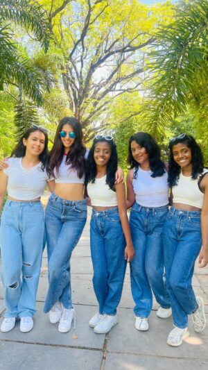 Sahana Sarvesh Instagram - Hopping on to the trend! 🕶

Dc @nidhi.reddy.k 
Dancing w @khushimehra.25 @__shy__doll__  @snehaaaa01_ @avanti.26 @_d3eepti 

.
.
Edit @cutscoffeestudio 
📸 @frames_arw 

#bollywood #trending #bollyqueen #dance #dancer #girlgang #girlpower #dancelife #bollywoodstyle #chennai
