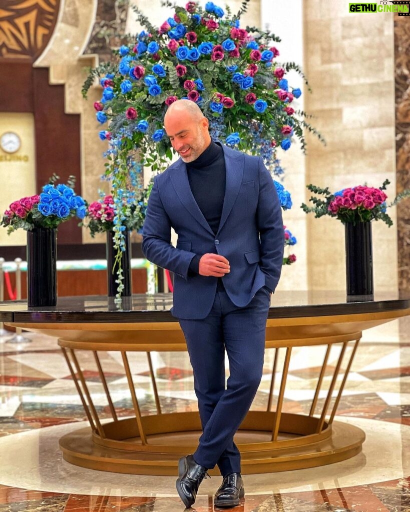 Saleh Abd El Nabi Instagram - #fashionlover #suit #winter2023 #design #naturephotography #blacklove #navy #actor #egyptian Triumph Luxury Hotel