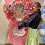 Sally Amaki Instagram - #tomochan オールストン感謝祭でみなさんから頂いたお花心から嬉しかったです💕 いっぱいお写真撮りました🥰 いつもありがとうございます♪ ラブが止まりません！！！ 皆さんがいつも応援して下さるおかげで次のお仕事に繋がってます🥺 本当にどの現場に行っても「天城さんのファンの方はすごい優しい方々ばっかりですね」って言われて嬉しいです😭 大大大好きです。いつも現場に来てくださったり、コメントをいっぱいして下さったり、実況をいっぱいして下さったり、お便りをいっぱい送って下さったりありがとうございます！ 皆さんのおかげでまた一つ嬉しいご報告がいつかできます🥰待ってて下さいね💕