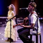 Sam Palladio Instagram - “Nashville Reunion Tour” Rehearsals. Gunnar and Scarlett back in the saddle! Who’s coming to see a show?📸 @timothyjamesbowen Nashville, Tennessee