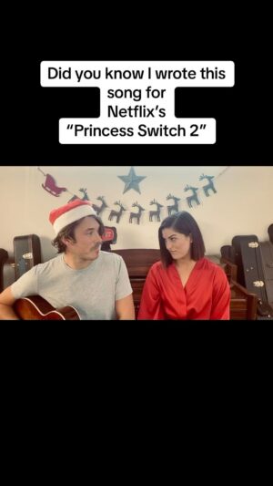 Sam Palladio Instagram - When the Prince from the movie also writes the theme song. Who’s streamed “Under the Tree” this season? @cassadeepope bringing all the Christmas cheer. #theprincessswitch #christmas #christmasmusic #livemusic #singer