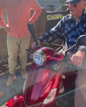 Sam Palladio Instagram - My grandpa Alan is bloody 101 today! Happy birthday! Still a speed daemon and adventure seeker. He only switched from a mountain bike about 2 years ago. He’s now fiddled with his scooter to get some extra juice out of it and it’s got the acceleration of a Tesla now. Please wish him happy birthday. Xx