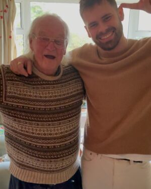 Sam Palladio Instagram - My grandpa Alan is bloody 101 today! Happy birthday! Still a speed daemon and adventure seeker. He only switched from a mountain bike about 2 years ago. He’s now fiddled with his scooter to get some extra juice out of it and it’s got the acceleration of a Tesla now. Please wish him happy birthday. Xx