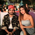 Sana Sultan Instagram - Cuz yesterday night was special & beautiful cuz of many reasons🥰 Our song “zaroori” got released & we had special screening at Raheja college’s Fest along with media interaction😅❤️ Celebrated Salman’s birthday with college crowd & it was special for me cuz i was invited to the same college as chief guest where i studied..Allhumdulillah all of this feels like blessings🥹 Coming back to our Song, hope u guys liking our song… Go listen to it… don’t forget to like, share, comment & subscribe to Salman’s channel Love u guys for all the love & support… Bohot saara pyar sabko🥰❤️✨