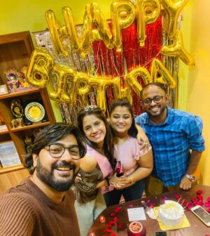 Sanchari Mondal Instagram - Thank u @sangit.tewari ,Suman,manisha ❤️❤️❤️ thanx for everythings …@sangit  ভালো থেকো আর আমাকে ভালো রেখো❤️🥰🥂