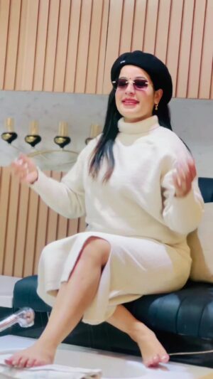 Sanchita Shahi Instagram - पोख्न कहाँ सकिन्छ र मनको सबै हालहरु,शब्द बिहिन हुन्छन् कतिपय सवालहरू!! #loveyouforever