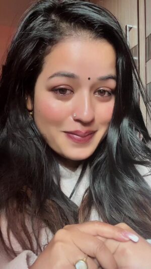 Sanchita Shahi Instagram - कोही आफ्नो भएन भनेर किन गुनासो गर्नु,अन्तिमसम्म त आफू पनि पो आफ्नो रहिन्न😭! #Maharani #foryou