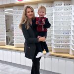Sandra Parmová Instagram - Věděli jste, že v optikách @alensa.cz vám ZDARMA vyšetří zrak?👁️ Stačí se objednat pomocí online kalendáře na webu. 🗓️ Nepodceňujte prevenci. A třeba taky to, že nosit sluneční brýle je mnohem důležitější v zimě, než v létě, protože odraz paprsků☀️od sněhu❄️ je hrozně nebezpečný. ❤️ A pozor❣️ Do konce roku můžete využít slevové kódy SANDRA50 a SANDRA15 😎 Platí jak na e-shopu, tak i přímo v optikách Alensa. SANDRA50 je 50% sleva na vybrané značky Crullé, Kimikado a Marisio👓 SANDRA15 je 15% sleva na všechny značky Tak mi dejte vědět, komu kód udělal radost a kdo jste se objednal na prevenci.👀 A nebo si to dal třeba jako předsevzetí do nového roku 😉💫❤️ #optika #alensa #vysetrenizraku #vysetrenioci#prevence #predsevzeti #inspirace #bryle #slunecnibryle #dioptrickebryle #cocky #kontaktnicocky #spoluprace #zima #slunce #slunecnipaprsky Brno, Czech Republic