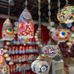 Sandra Parmová Instagram - Kdybych měla vybrat v Dubaji 1️⃣ místo, kam se chci znova podívat, rozhodně by to bylo do @globalvillageuae. Tam máte celý svět a jeho nejikoničtější stavby doslova na dlani 😍😍😍 Setkává se tam více než 90 kultur a jde tak o jeden z největších zábavních parků na světě. 🎡🕌🎢 Jak moc vás ohromí, to se nedá slovy ani fotkami vyjádřit 😃 Možná videi ve stories, mrkněte ☺️ My navštívili úžasné muzeum kuriozit a zrcadlový labyrint a také obří kolo s překrásným výhledem a další kolotoče a atrakce. Taky jsme ochutnali dobroty z flow marketu a moji nejoblíbenější sticky rice with mango.🥭😋 Na zdejších trzích by se daly strávit, abyste se vším dostatečně pokochali. Zkrátka tolik koncentrované zábavy a zážitků na jednom místě jsem ještě neviděla. Za mě totální pecka. 👌🏼👌🏼 Co vy, byli jste a líbilo se? 🤗 @globalvillageuae @visit.dubai #globalvillagedubai #dubaj #dubai #visitdubai #travelgram #love #fun #mumanddaughter #traveling #together The Global Village, قلعه الميدان لليوله (Dubai)