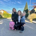 Sandra Parmová Instagram - První školní a školkový den.🩷💙 Ufff, mám pocit, že letos to bude pořádná jízda🎢😁 Všem moc držím palce, ať je váš rozjezd hladký a vykročíte pravou 🥰❤️ @podle_emily 🫶🏼 #emilka #leonek #prvniden #huraaa #doskoly #doskolky #tesimese #skolka #skolavola #laskynase Brno, Czech Republic