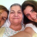 Sanem Yeles Instagram - Annem,Annemin annesi,Yavrusu,Yavrusunun yavrusu 😊 #enbüyükhediye