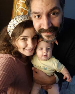 Sanem Yeles Instagram - Aile her şeydir....#familyiseverything #bademşekerim
