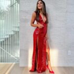 Sangita Patel Instagram - Lady in RED ❤️ My buddy Mo wanted to create a fierce warrior dress for me…did he ever! @lmomofficial the low plunge dude and crazy slits - Not sure how I’m going to cross my legs 😂 @mariachowdhery I need you to take my tatas! Thank you my friend for making me feel beautiful, taking me out of my comfort zone always 🥰 And to top it off @bulgari ❤️ - the necklace and earrings, the details are beautiful. Ready to hit the town for @canfar1987 , an organization that continues to thrive in support of HIV/AIDS research. #ItEndsWithUs Campaign - thank you ❤️ I’m kind digging the straight hair look 🥰 #RedDress #MamaIsGoingOut #warrior