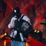 Santa Fe Klan Instagram - Gracias a los carnales de #laguaridadelinfierno por invitarme a cantar unas rolas 🔥 la pasamos chingon! Arriba la Santa!! 🇲🇽 #PuraMusicaDeBarrio