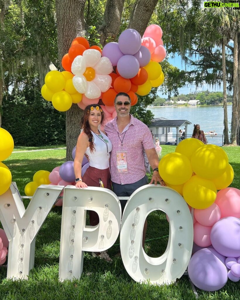 Santana Garrett Instagram - Peace ☮️ & love 💗 #ypo #fun #event #goodtimes Winter Park, Florida