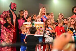 Santana Garrett Instagram - ✨YPO MANIA 2022✨

Graphics: @davidwalterart 
Photography @tusslemania

#YPO #FullSail #ProWrestling #Charity #YPOOrlando
