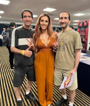 Santana Garrett Instagram - G.I.R.L.S 🌻✨

MEETIN & GREETIN 

Wonderful seeing old faces & new ones! This was a busy but great day! 

#newjersey #newyork #ny #prowrestling #wwe #aew #impact