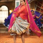Sapna Choudhary Instagram - In a world full of trends. sometimes a girl just wants to wear something 'हरयाणवी' Outfit by @ratnavati_collection09 #sapnachaudhary #desiqueen #trending #haryana #positivevibes #thankgodforeverything