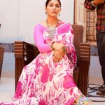 Sapna Choudhary Instagram - गुलाबों 🌸 Think pretty. Think pink 💗 #sapnachaudhary #thankgodforeverything