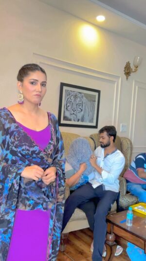Sapna Choudhary Instagram - जिंगुर 😂

#comedy #reelsinstagram