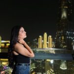 Sapna Choudhary Instagram – Towering over burj khalifa like a boss 👑 

P.S – a view from a room! 🥹

#sapnachoudhary #desiqueen #thankgodforeverything