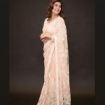 Sapna Choudhary Instagram - Desi girl 🫣 Wearing @odhniworld #sapnachaudhary #desiqueen #sareelove #positivevibes #thankgodforeverything