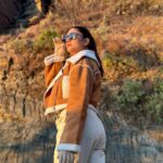 Sapna Choudhary Instagram - Love me or hate me l'm still gonna shine.🦁 #sapnachaudhary #desiqueen #thankgodforeverything