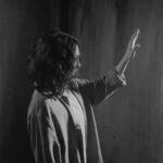 Sara Ali Instagram - “ALIS” #NenekBongkokTiga #ComingSoon #ViuOriginal #ViuMalaysia