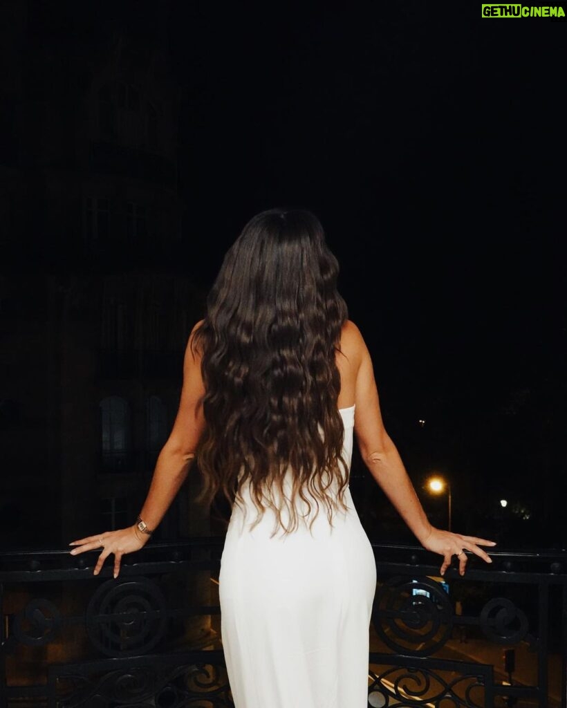 Sara Sampaio Instagram - Bye bye paris 🥐 @hotellutetia Hotel Lutetia Paris
