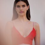 Sara Sampaio Instagram - What an incredible show @stellamccartney 📸 @pedroatgomes